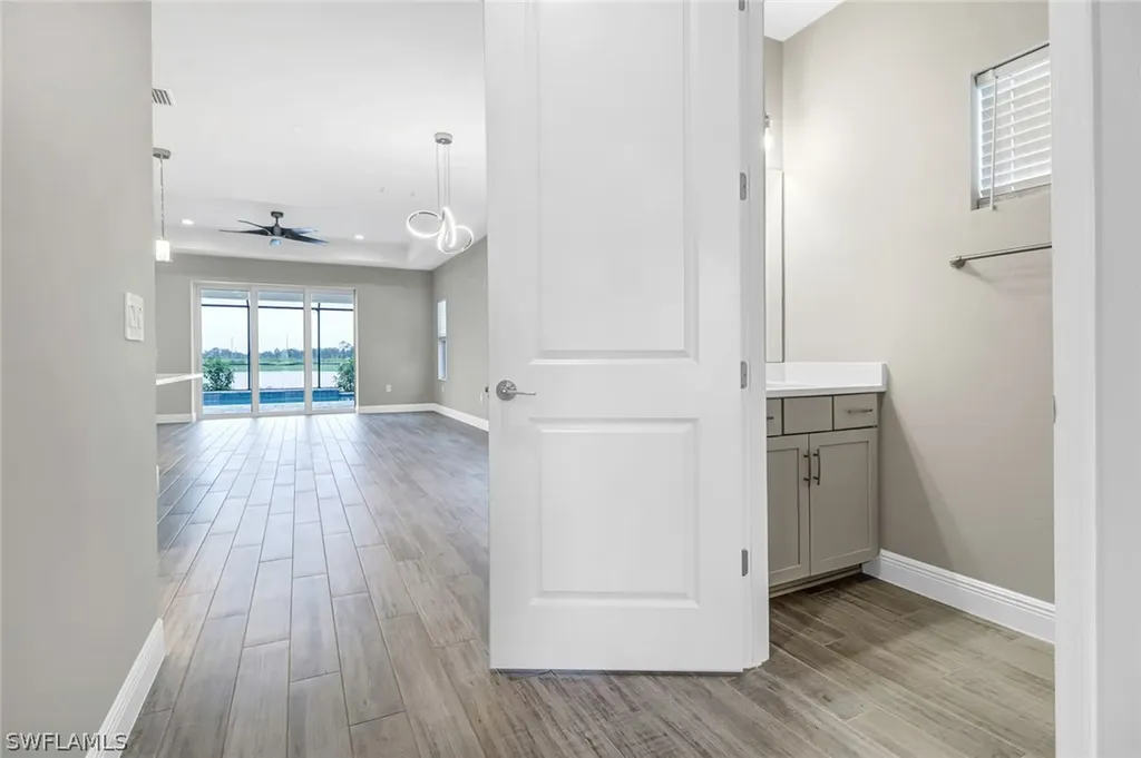 4652 Centaurus Circle Naples FL 34120