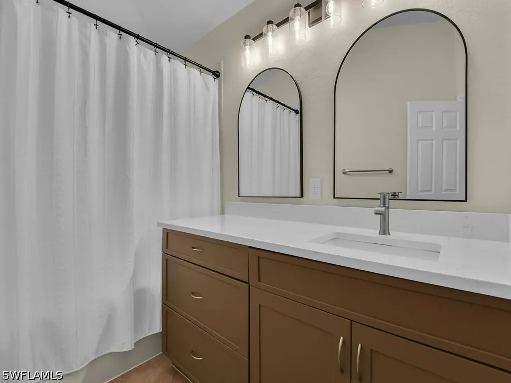 6070 Lancewood Way Naples FL 34116