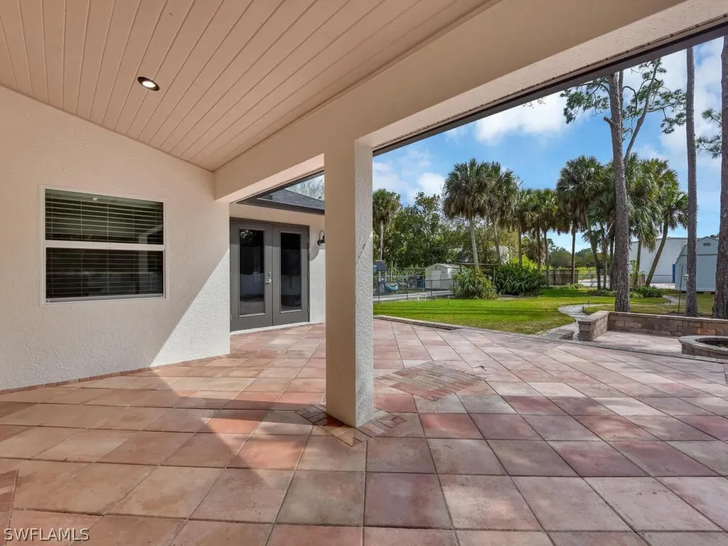 6070 Lancewood Way Naples FL 34116