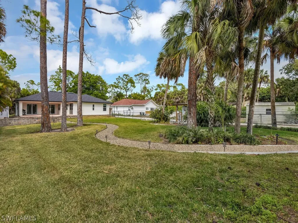 6070 Lancewood Way Naples FL 34116