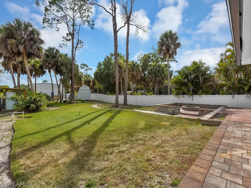 6070 Lancewood Way Naples FL 34116