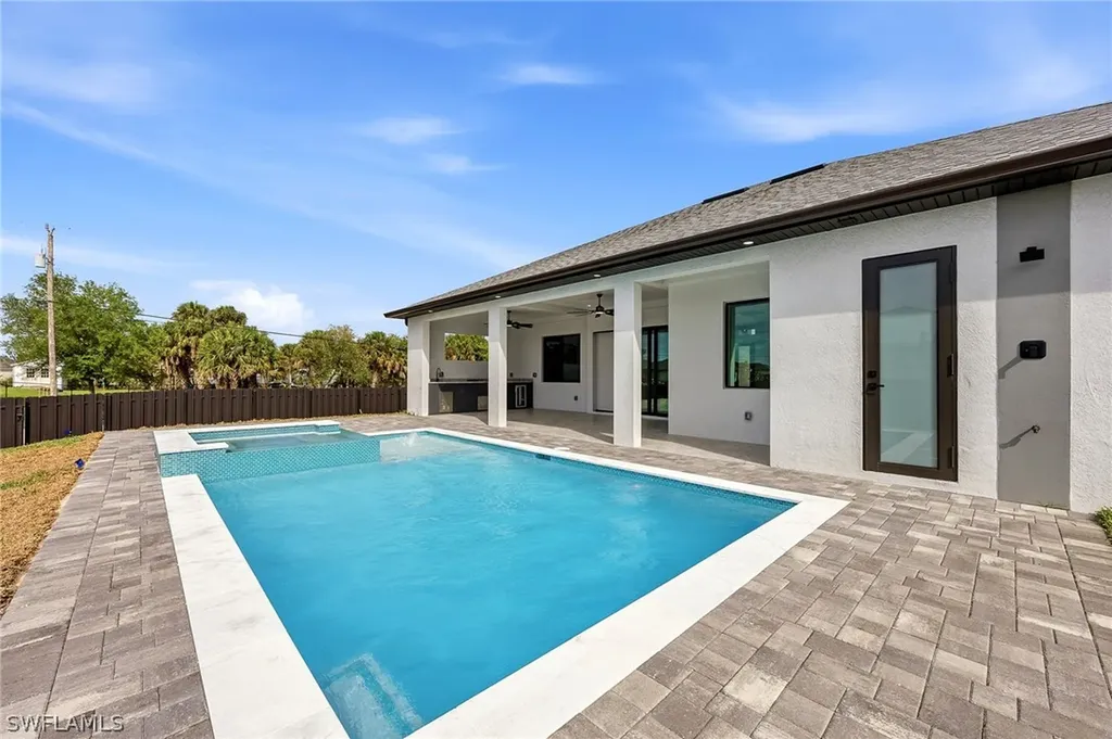 642 NW 28th Terrace Cape Coral FL 33993