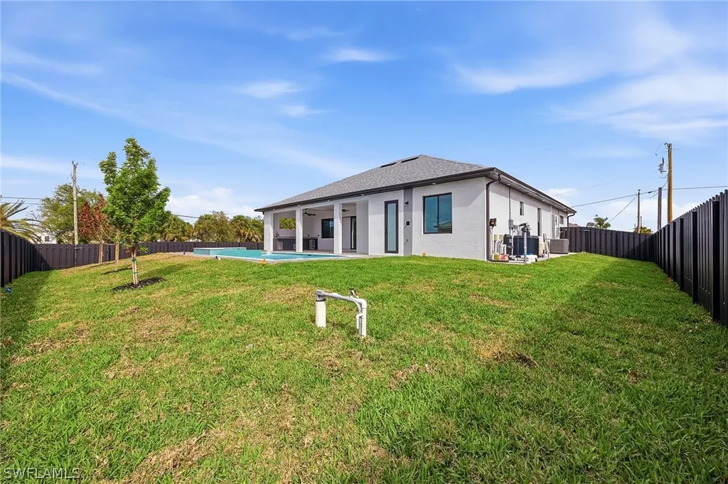 642 NW 28th Terrace Cape Coral FL 33993