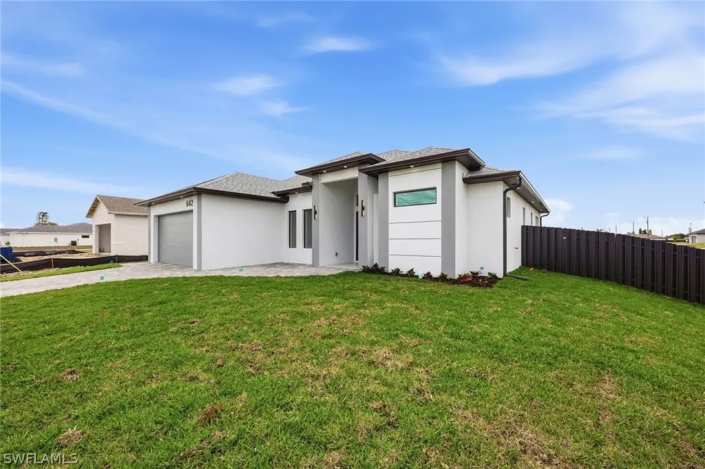 642 NW 28th Terrace Cape Coral FL 33993