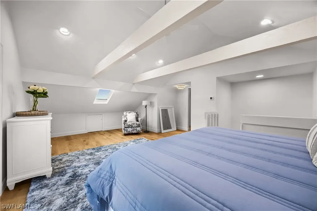 375 8th Avenue S Naples FL 34102