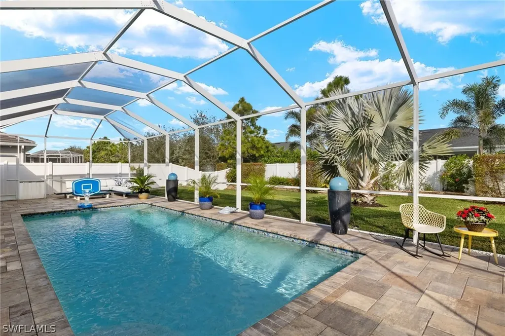 17 Willoughby Drive Naples FL 34110