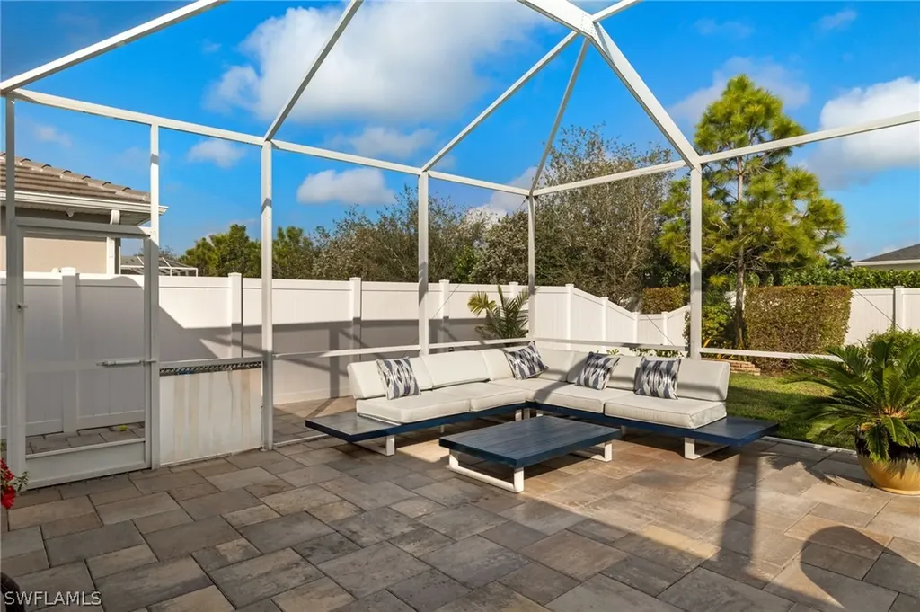 17 Willoughby Drive Naples FL 34110
