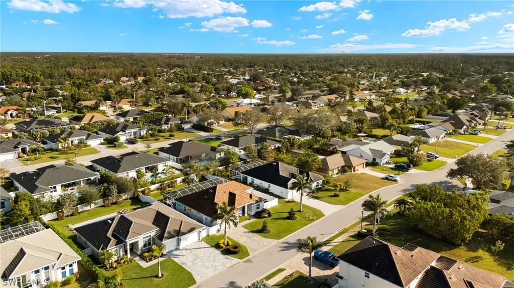 17 Willoughby Drive Naples FL 34110