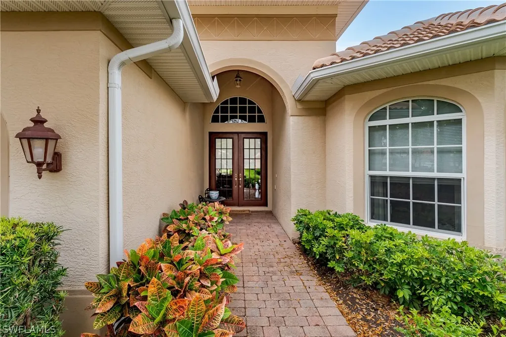 6845 Bent Grass Drive Naples FL 34113