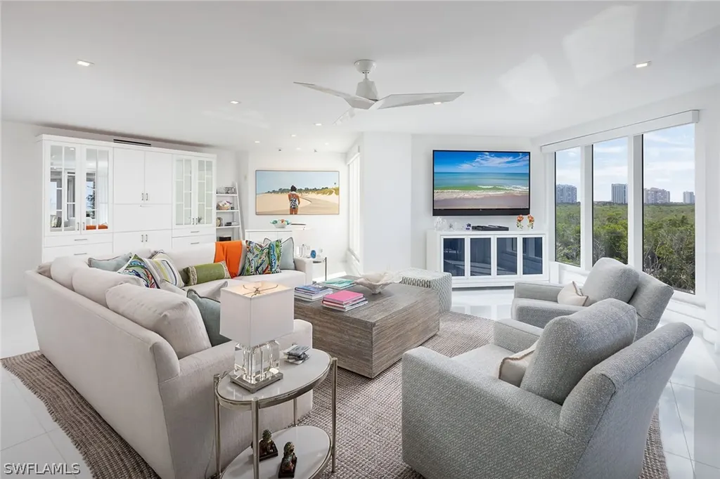 8111 Bay Colony Drive Naples FL 34108