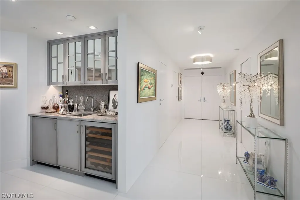 8111 Bay Colony Drive Naples FL 34108