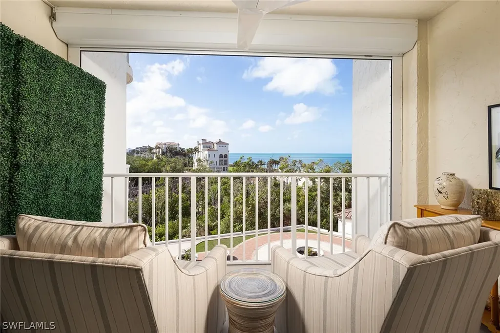 8111 Bay Colony Drive Naples FL 34108