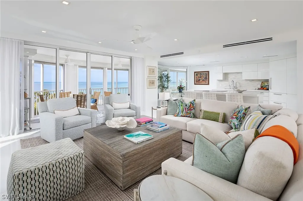 8111 Bay Colony Drive Naples FL 34108