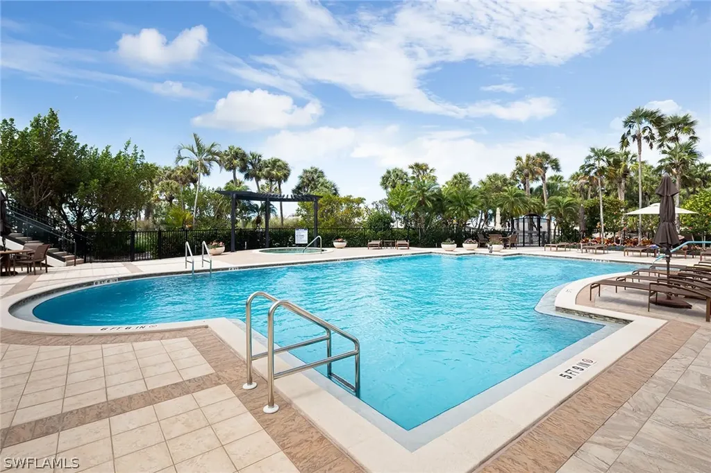 8111 Bay Colony Drive Naples FL 34108