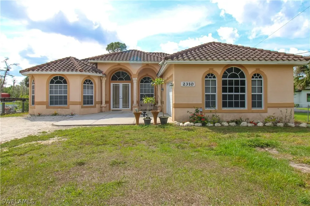 2310 2nd Avenue SE Naples FL 34117