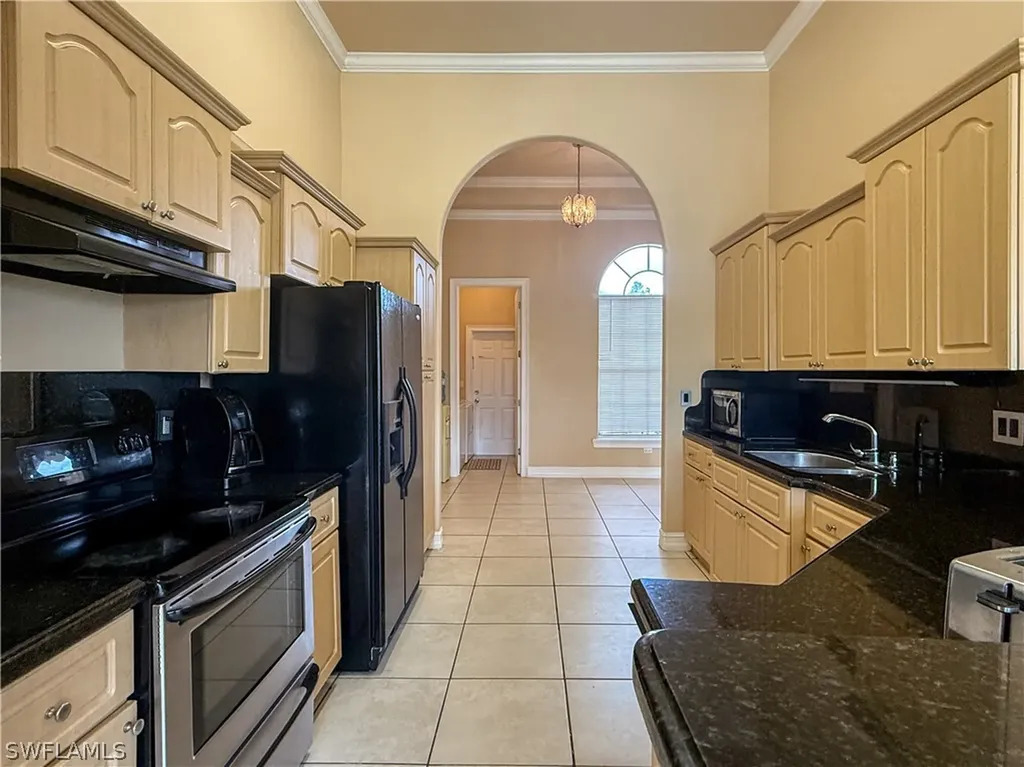 2310 2nd Avenue SE Naples FL 34117