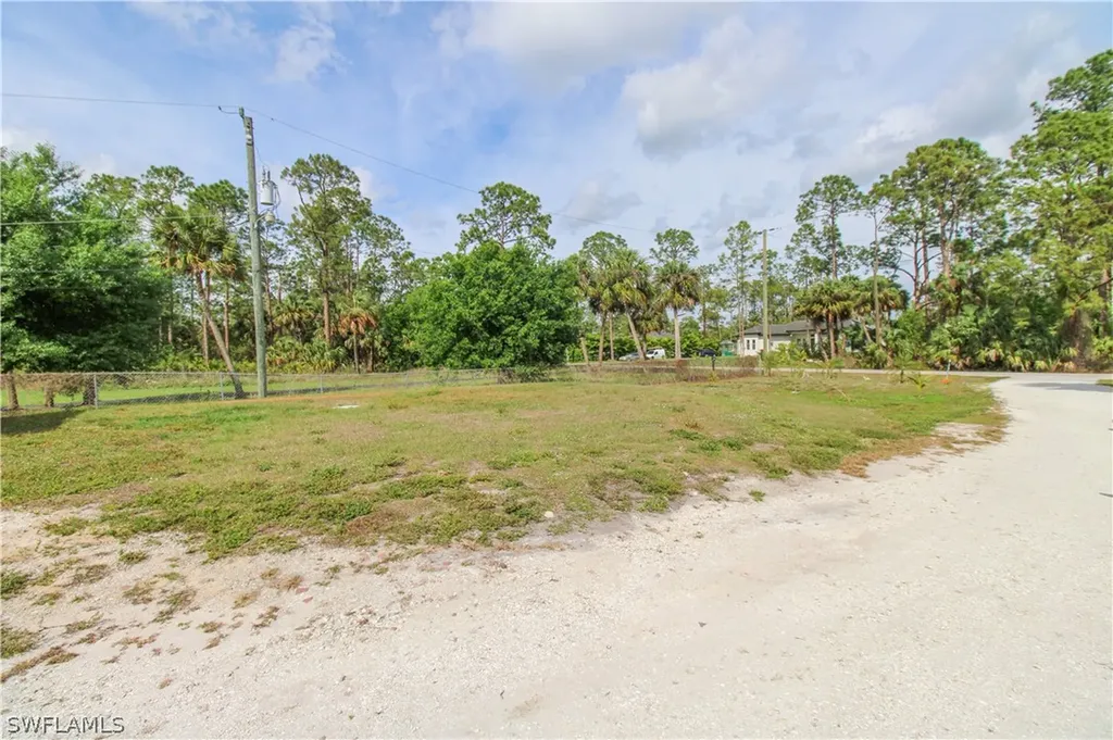 2310 2nd Avenue SE Naples FL 34117