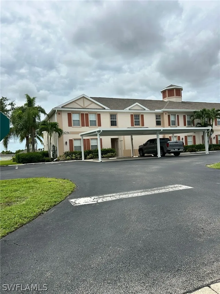 4256 Liron Avenue Fort Myers FL 33916