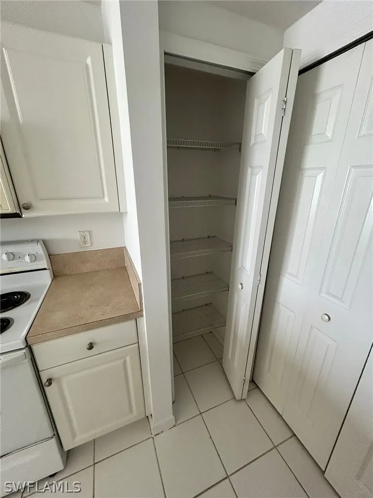4256 Liron Avenue Fort Myers FL 33916