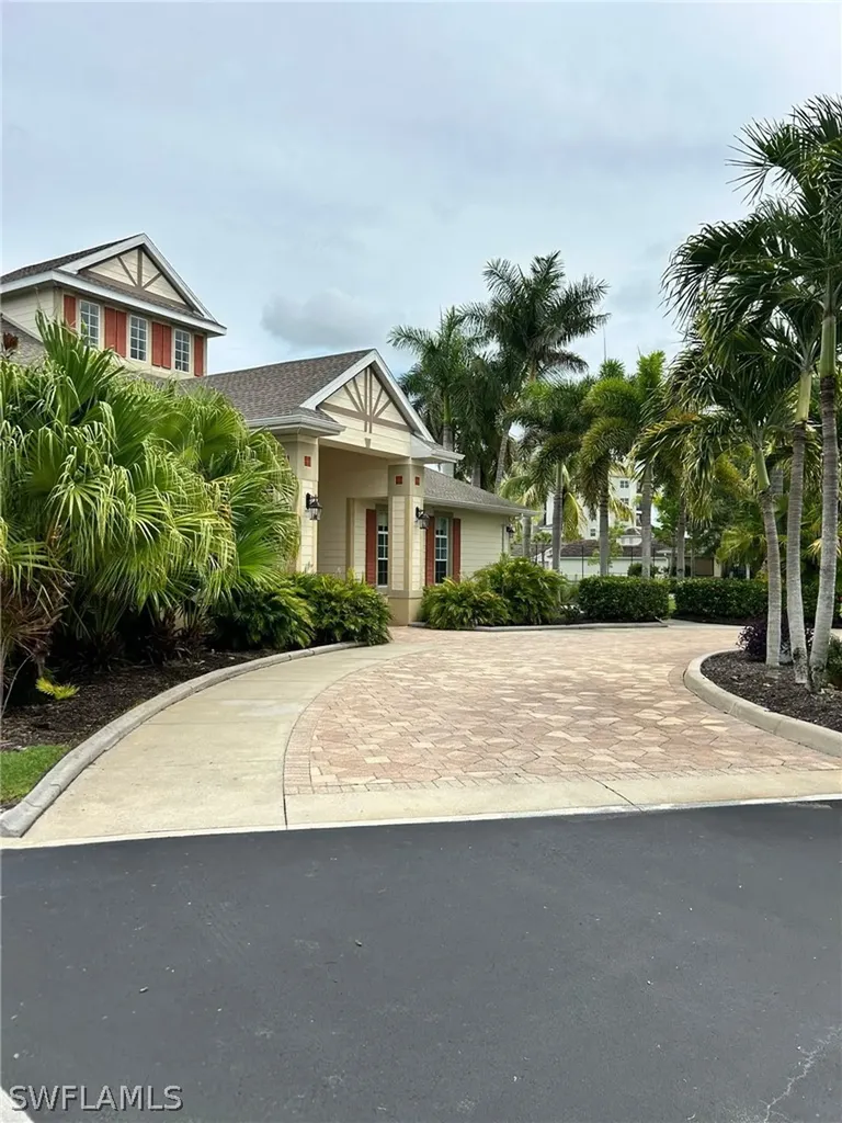 4256 Liron Avenue Fort Myers FL 33916