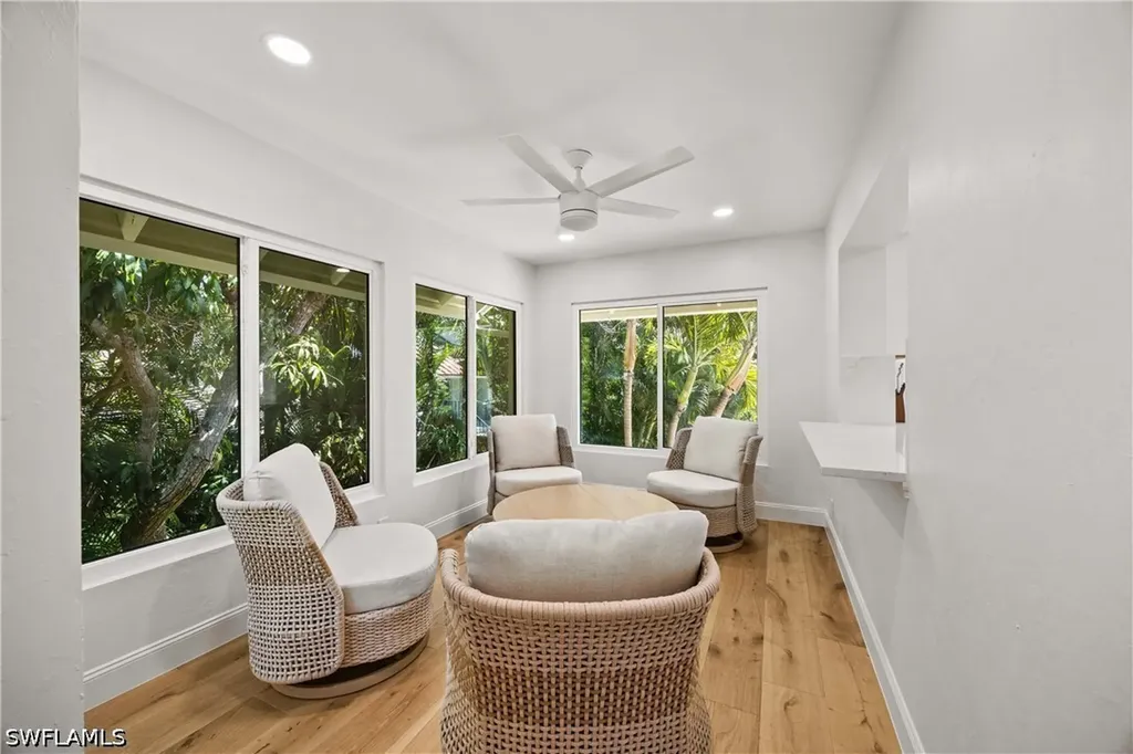375 8th Avenue S Naples FL 34102