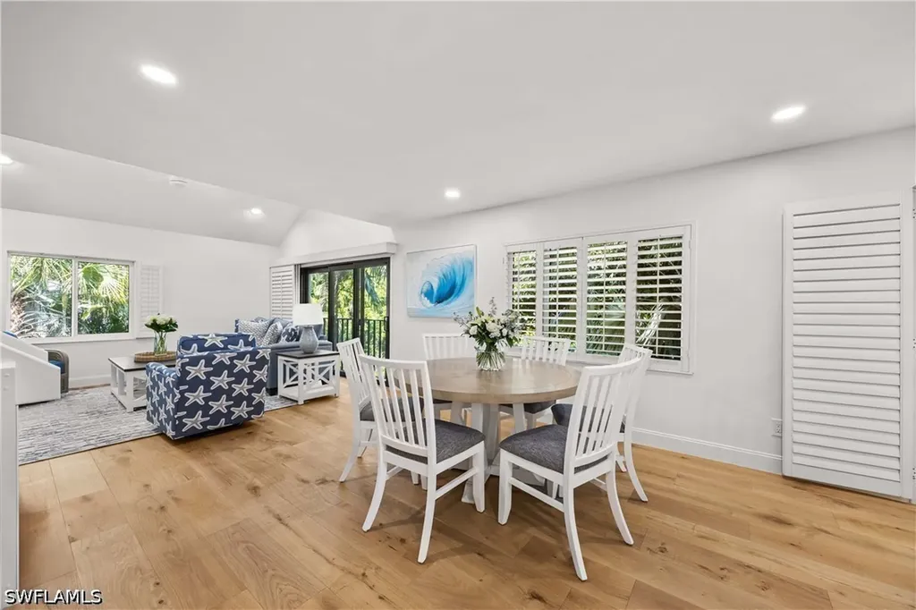 375 8th Avenue S Naples FL 34102