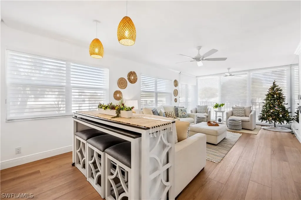 404 Broad Avenue S Naples FL 34102