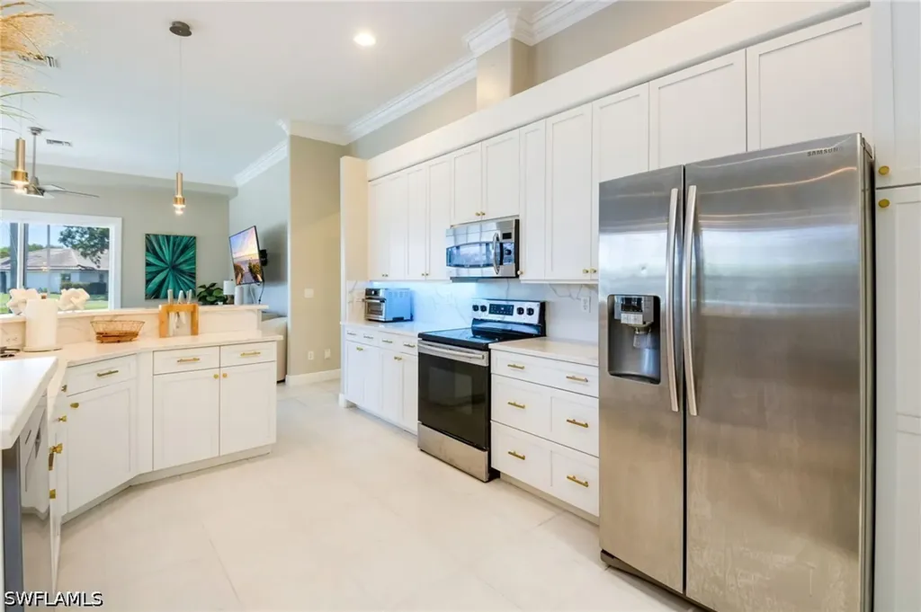 11723 Longshore Way E Naples FL 34119