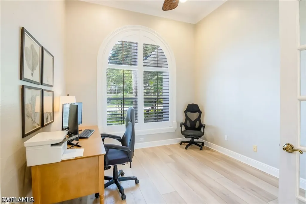 11723 Longshore Way E Naples FL 34119