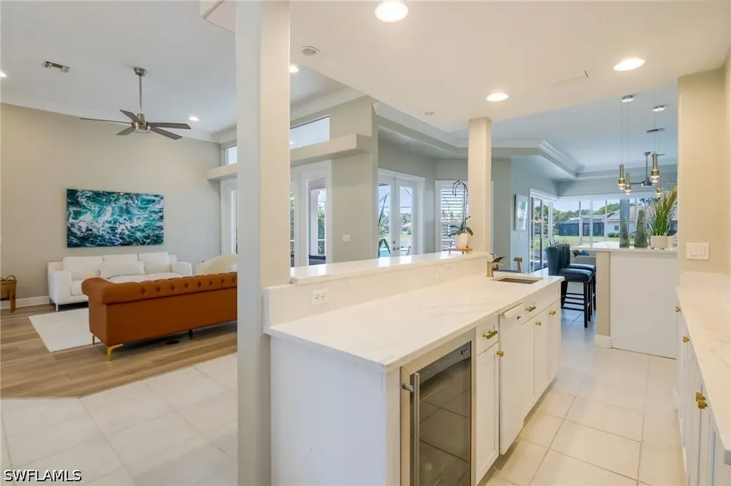 11723 Longshore Way E Naples FL 34119