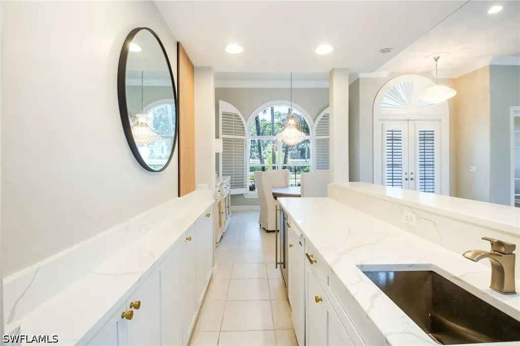 11723 Longshore Way E Naples FL 34119