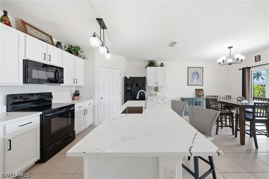 2006 SW 15th Avenue Cape Coral FL 33991
