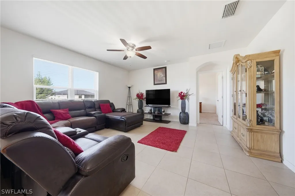 2006 SW 15th Avenue Cape Coral FL 33991