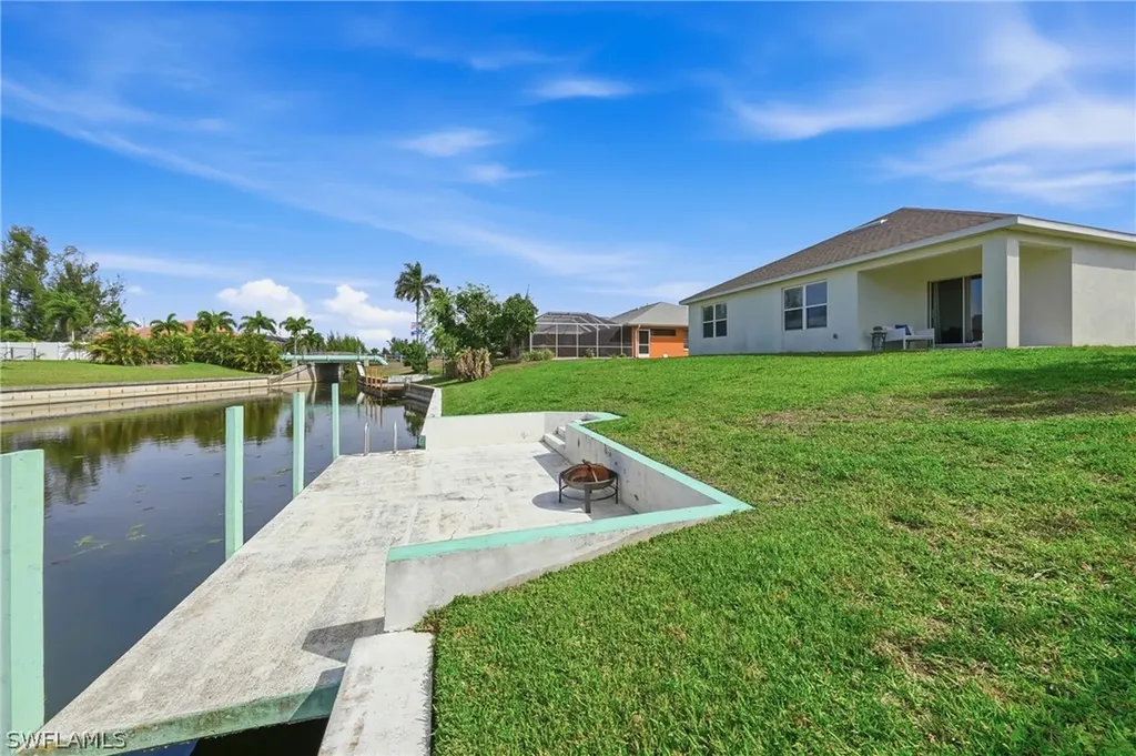 2006 SW 15th Avenue Cape Coral FL 33991