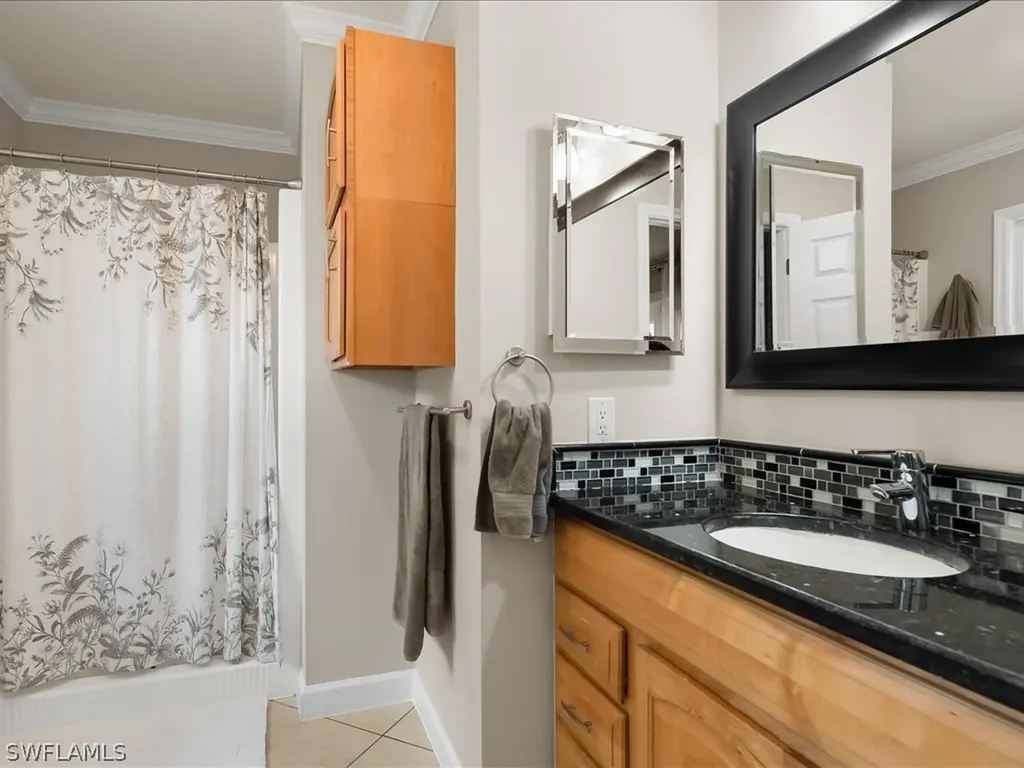 5272 Myrtle Lane Naples FL 34113