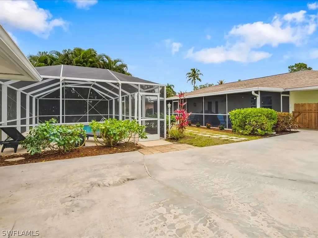 5272 Myrtle Lane Naples FL 34113