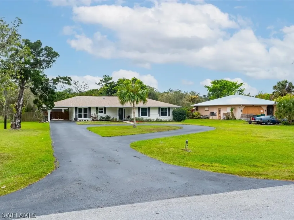 5272 Myrtle Lane Naples FL 34113