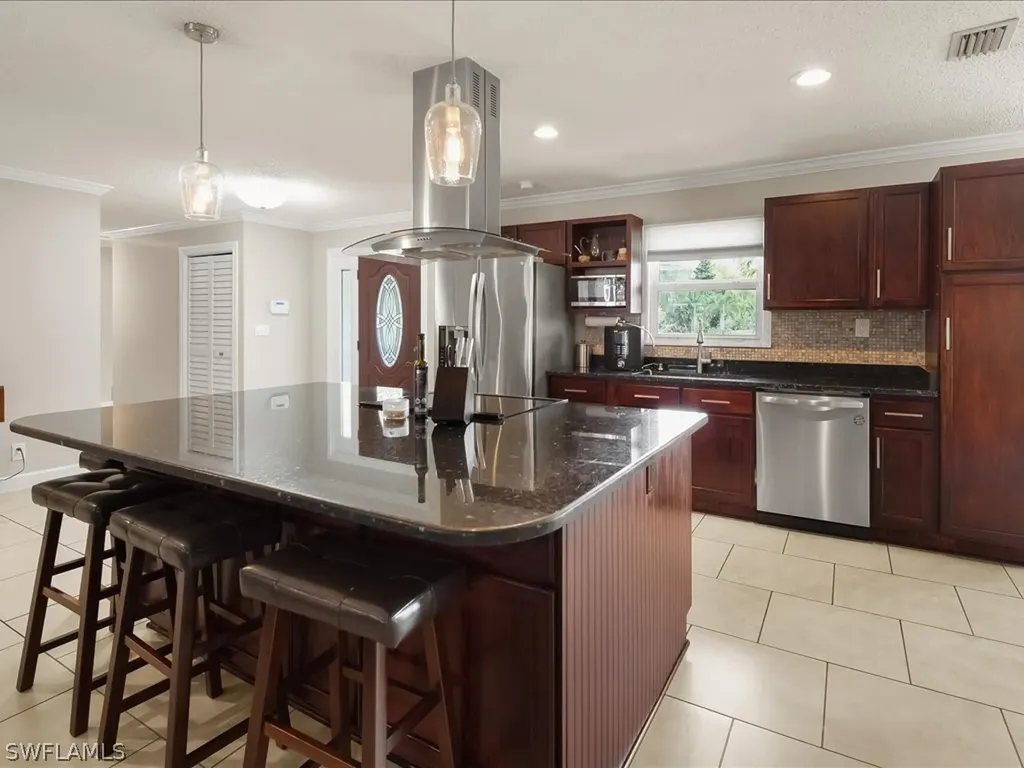5272 Myrtle Lane Naples FL 34113