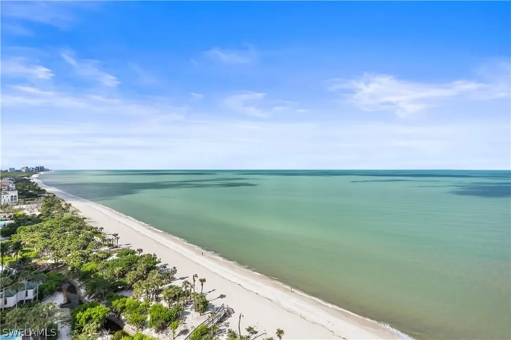 8231 Bay Colony Drive Naples FL 34108