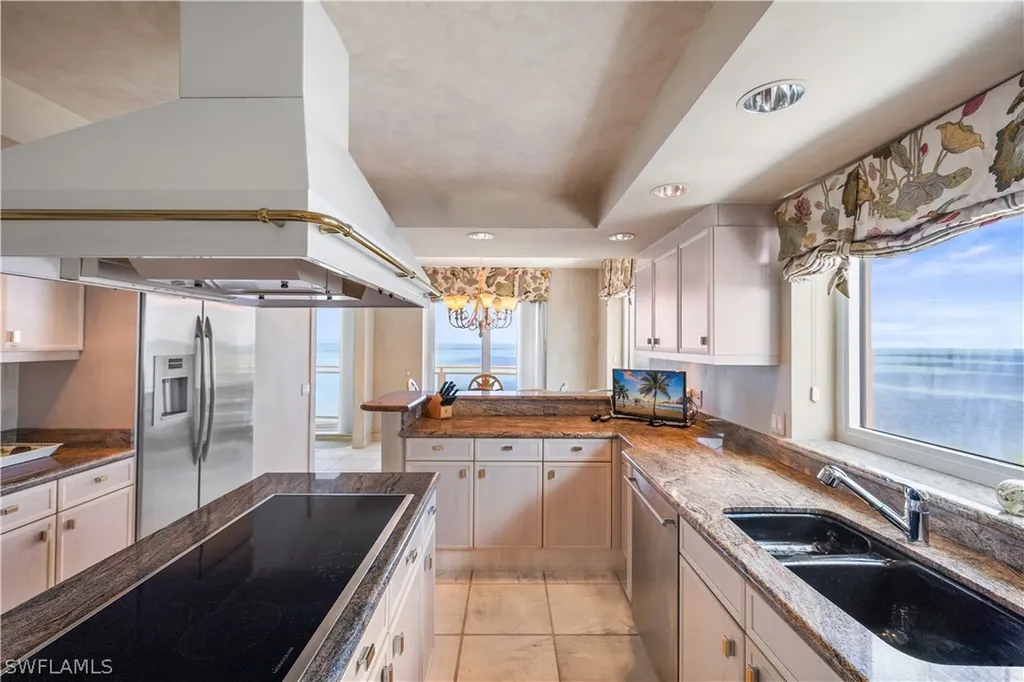 8231 Bay Colony Drive Naples FL 34108