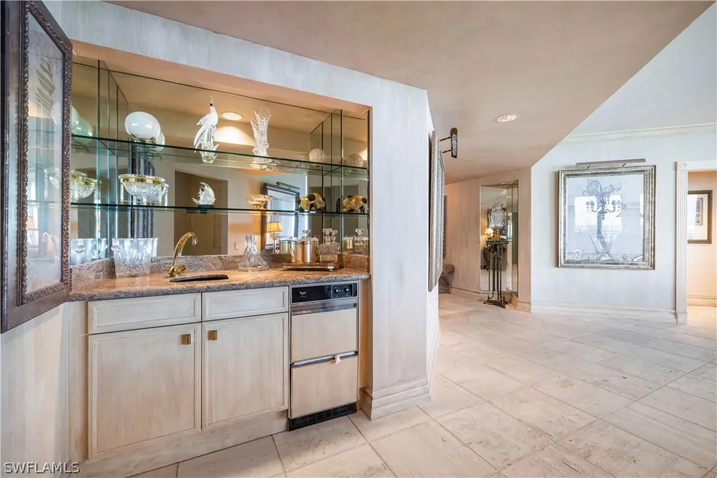 8231 Bay Colony Drive Naples FL 34108