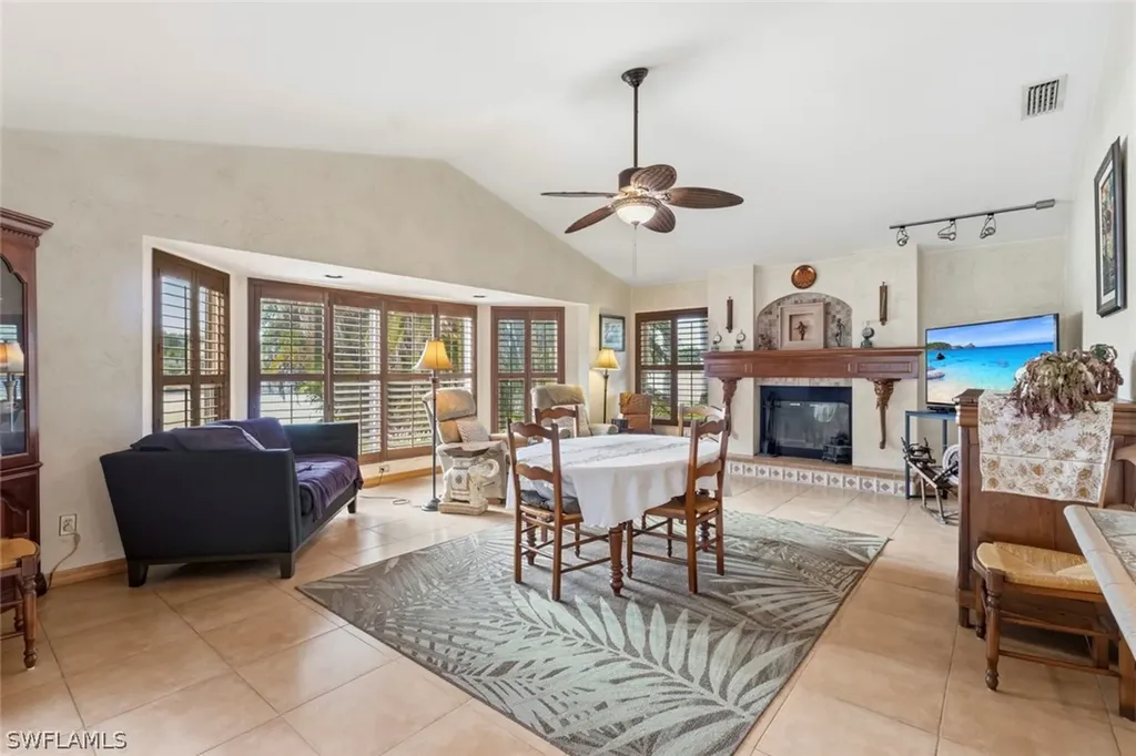 311 Henley Drive Naples FL 34104
