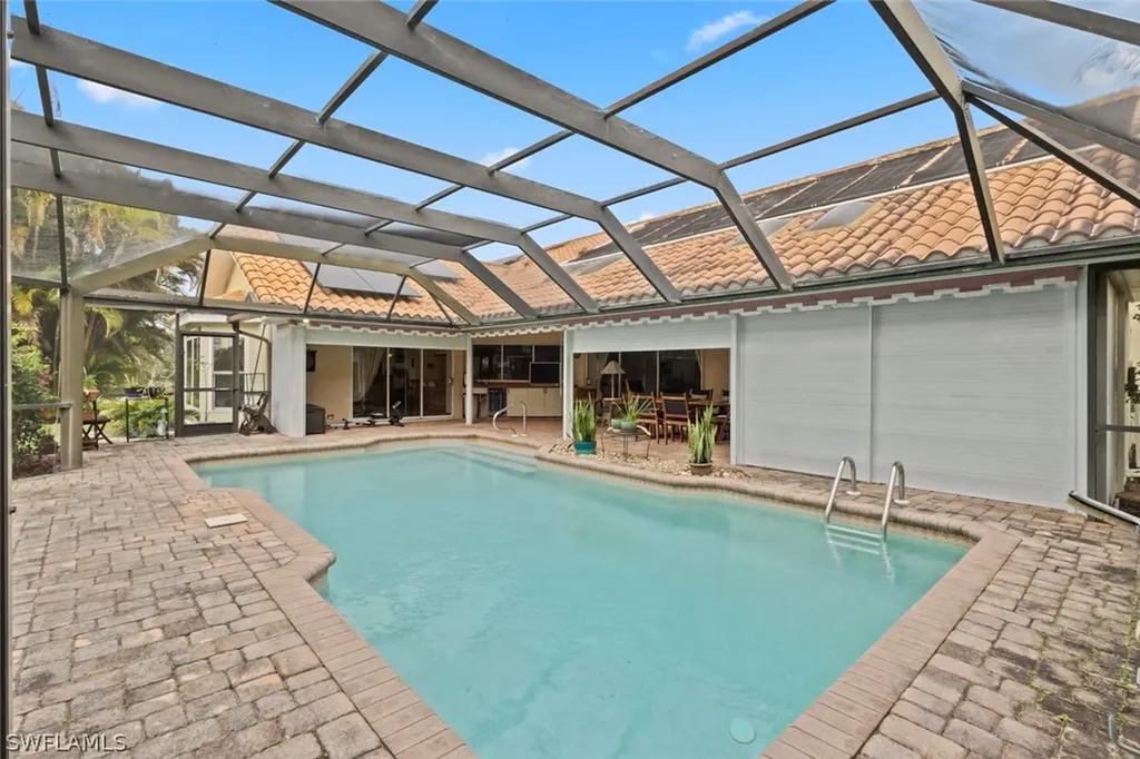311 Henley Drive Naples FL 34104