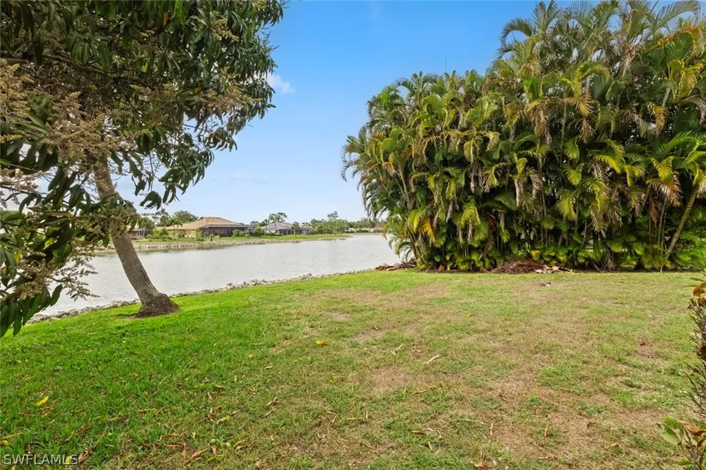 311 Henley Drive Naples FL 34104