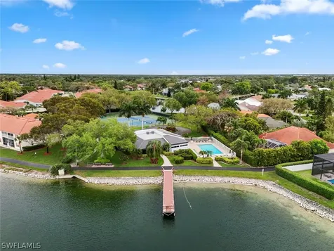 311 Henley Drive Naples FL 34104