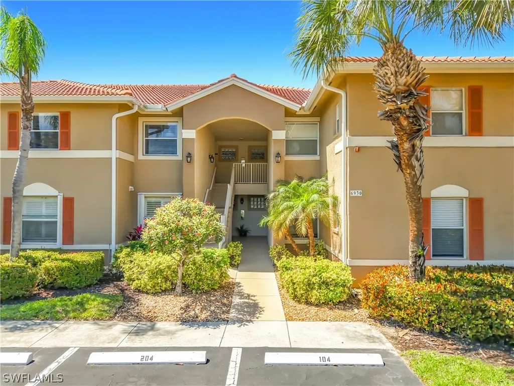6930 Huntington Lakes Circle Naples FL 34119