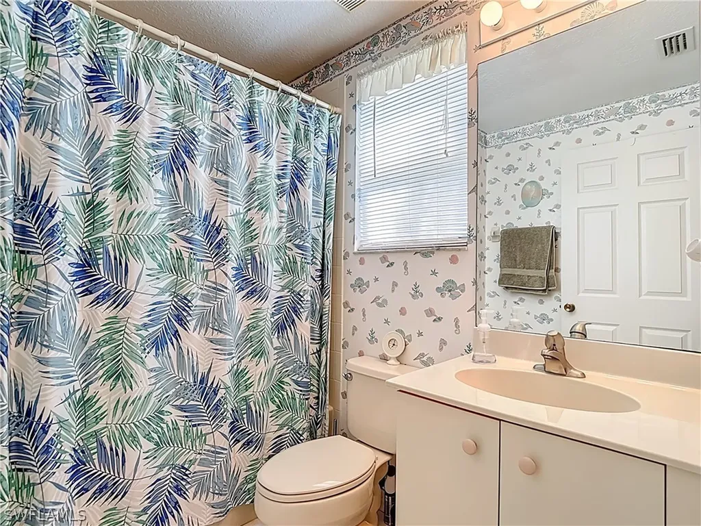 6930 Huntington Lakes Circle Naples FL 34119