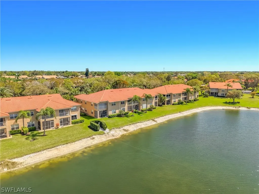 6930 Huntington Lakes Circle Naples FL 34119