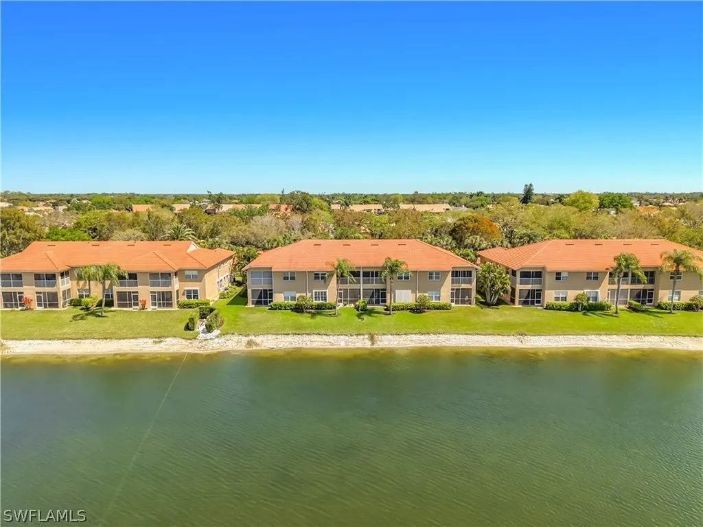 6930 Huntington Lakes Circle Naples FL 34119