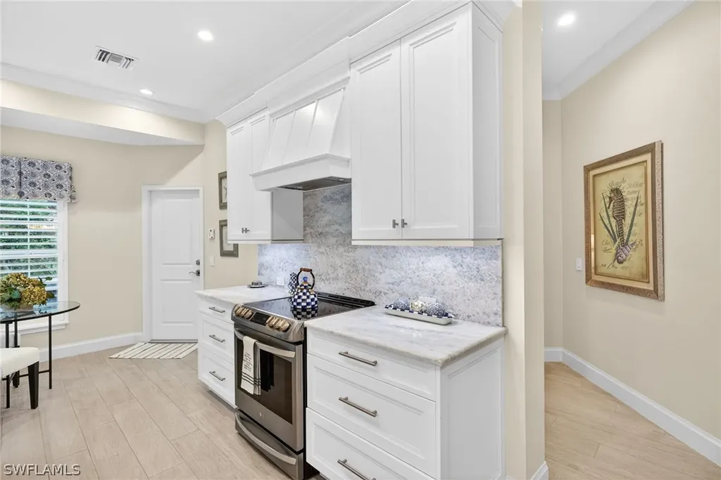 161 Amblewood Lane Naples FL 34105
